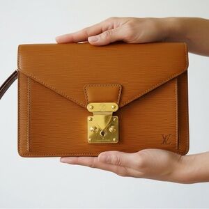 Louis Vuitton Pochette Sellier Dragonne Clutch